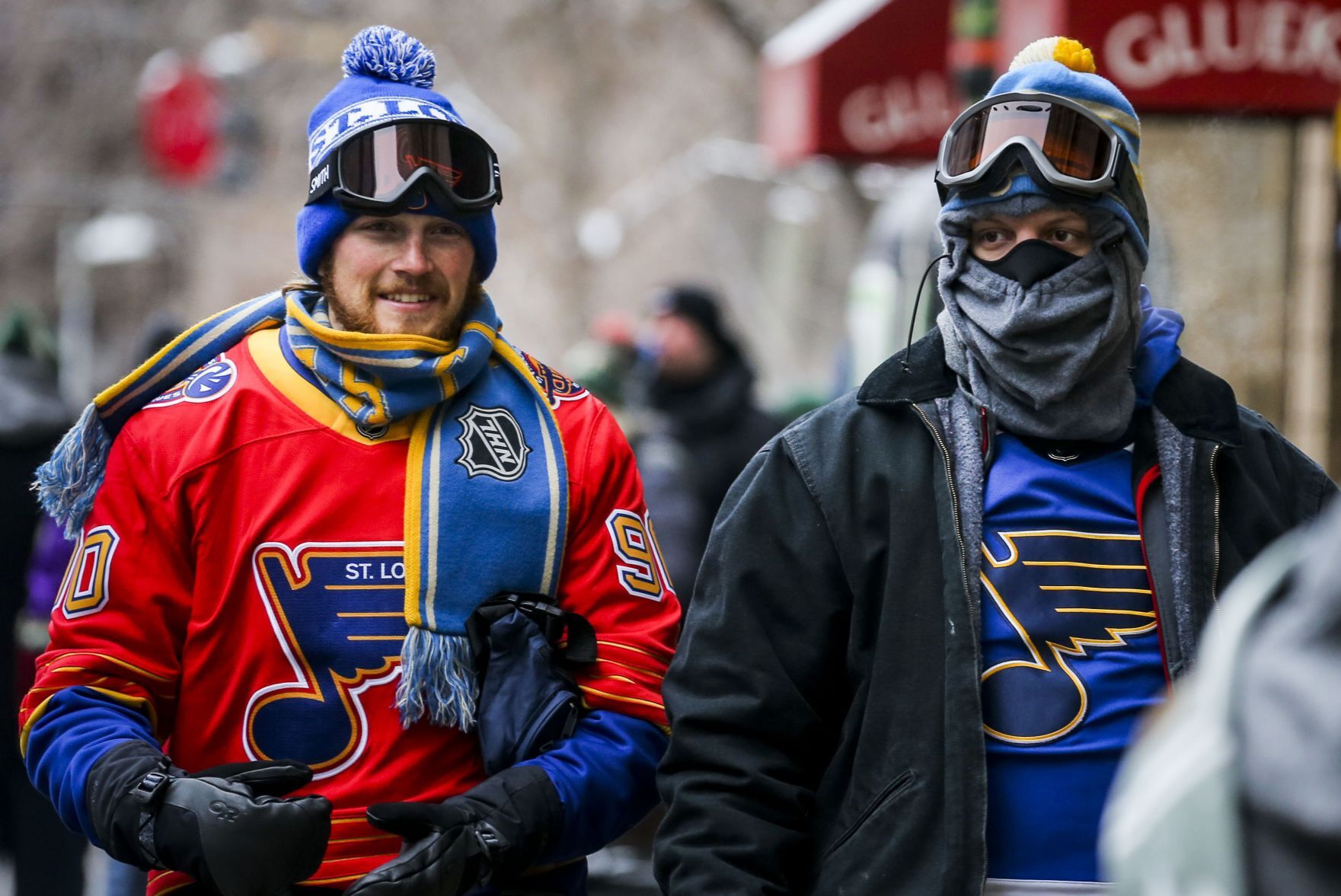 Fans brave the cold before Winter Classic